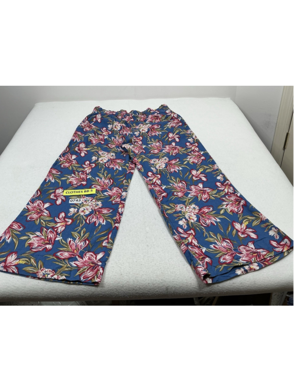 Womans NWT A New Day Pullon Floral Palooza Pants Size XXL Short Multicolor